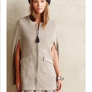 Grey poncho with pockets and arm slits